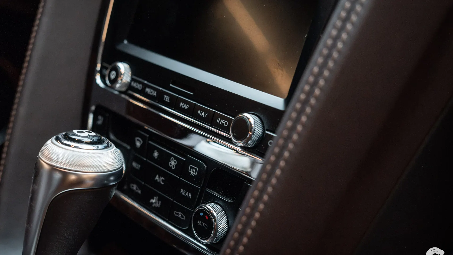 Bentley Continental — photo 18