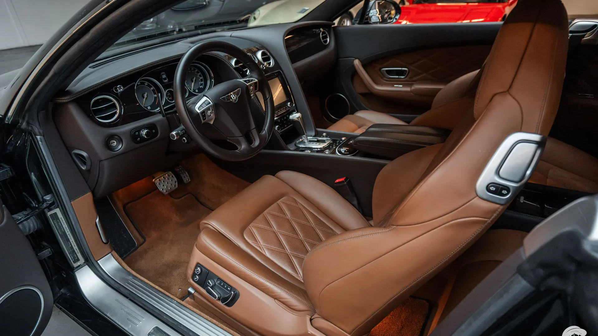 Bentley Continental — photo 21