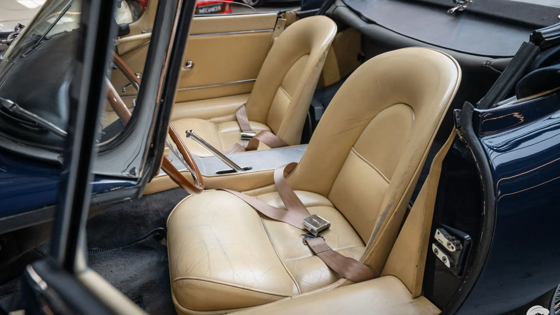 Jaguar Type — photo 28