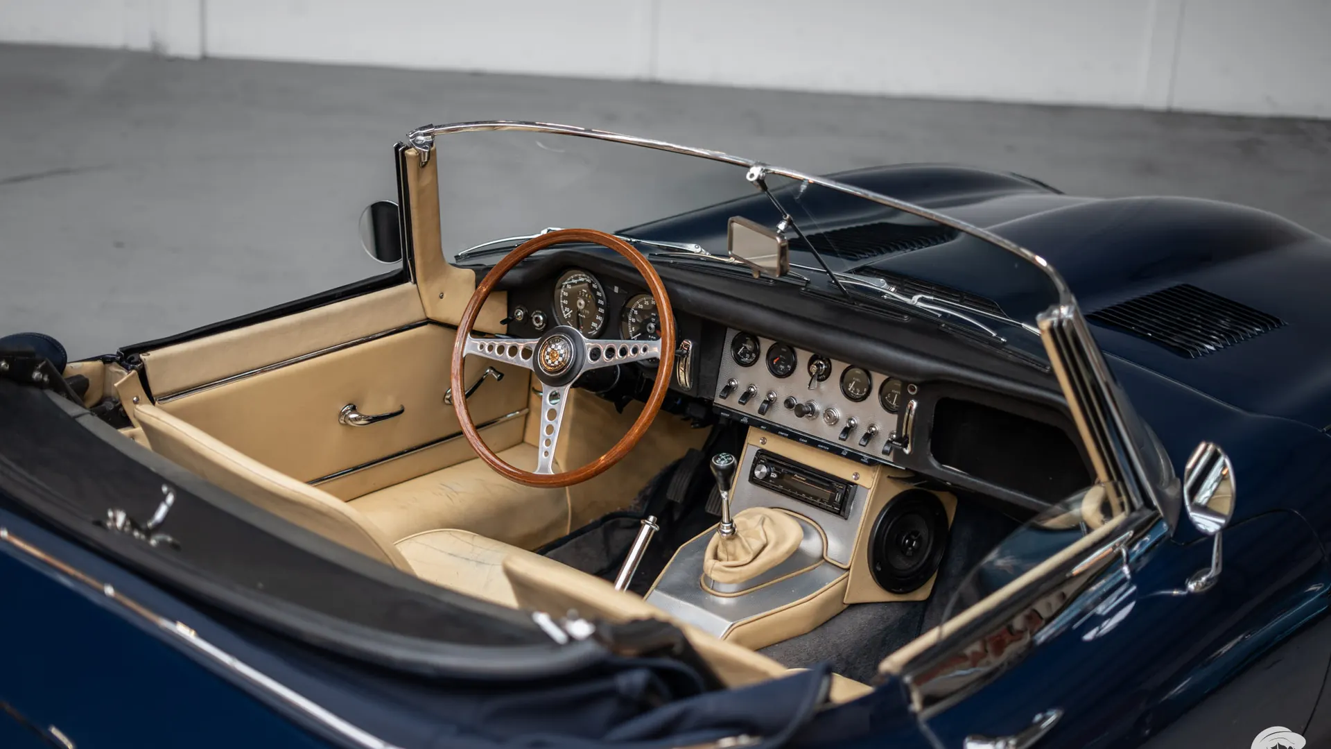 Jaguar Type — photo 18