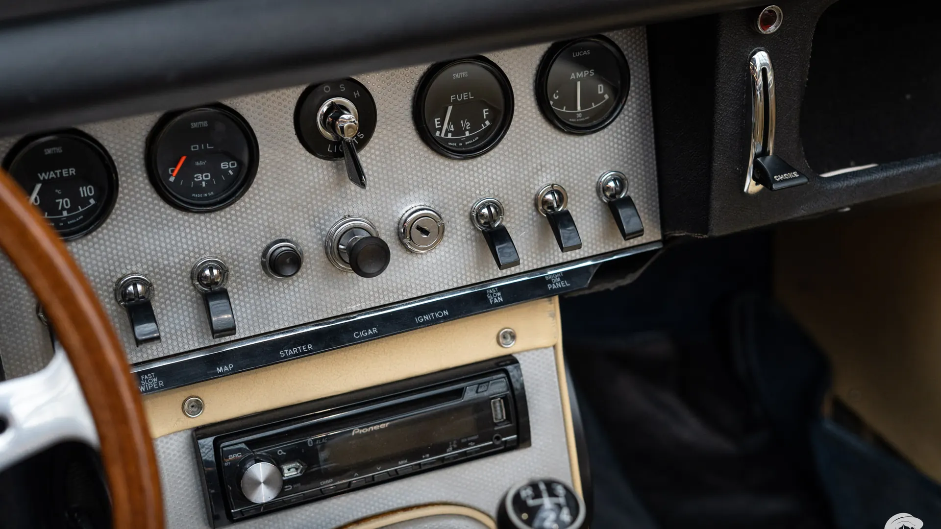 Jaguar Type — photo 16