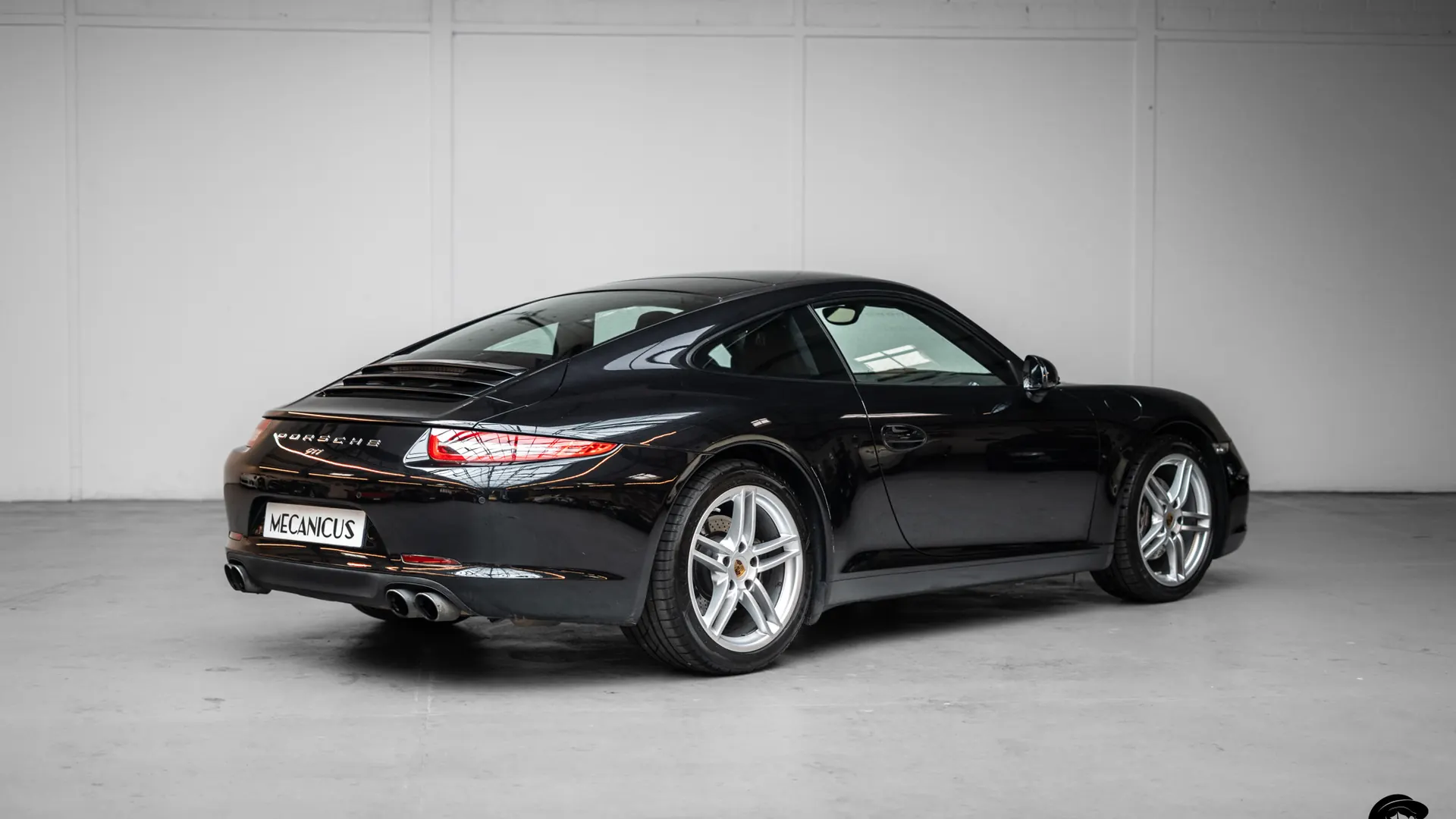 Porsche 911 — photo 2