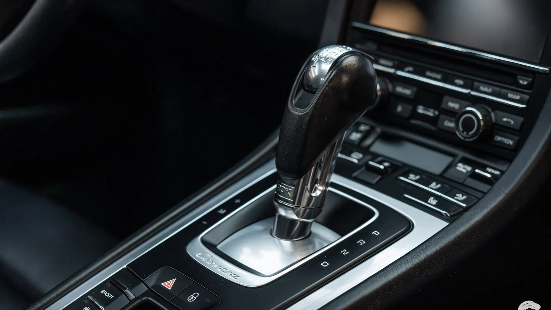 Porsche 911 — photo 16