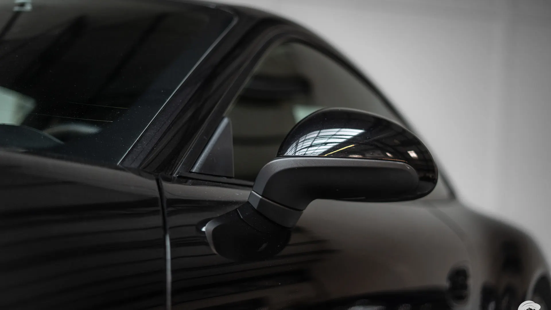 Porsche 911 — photo 37