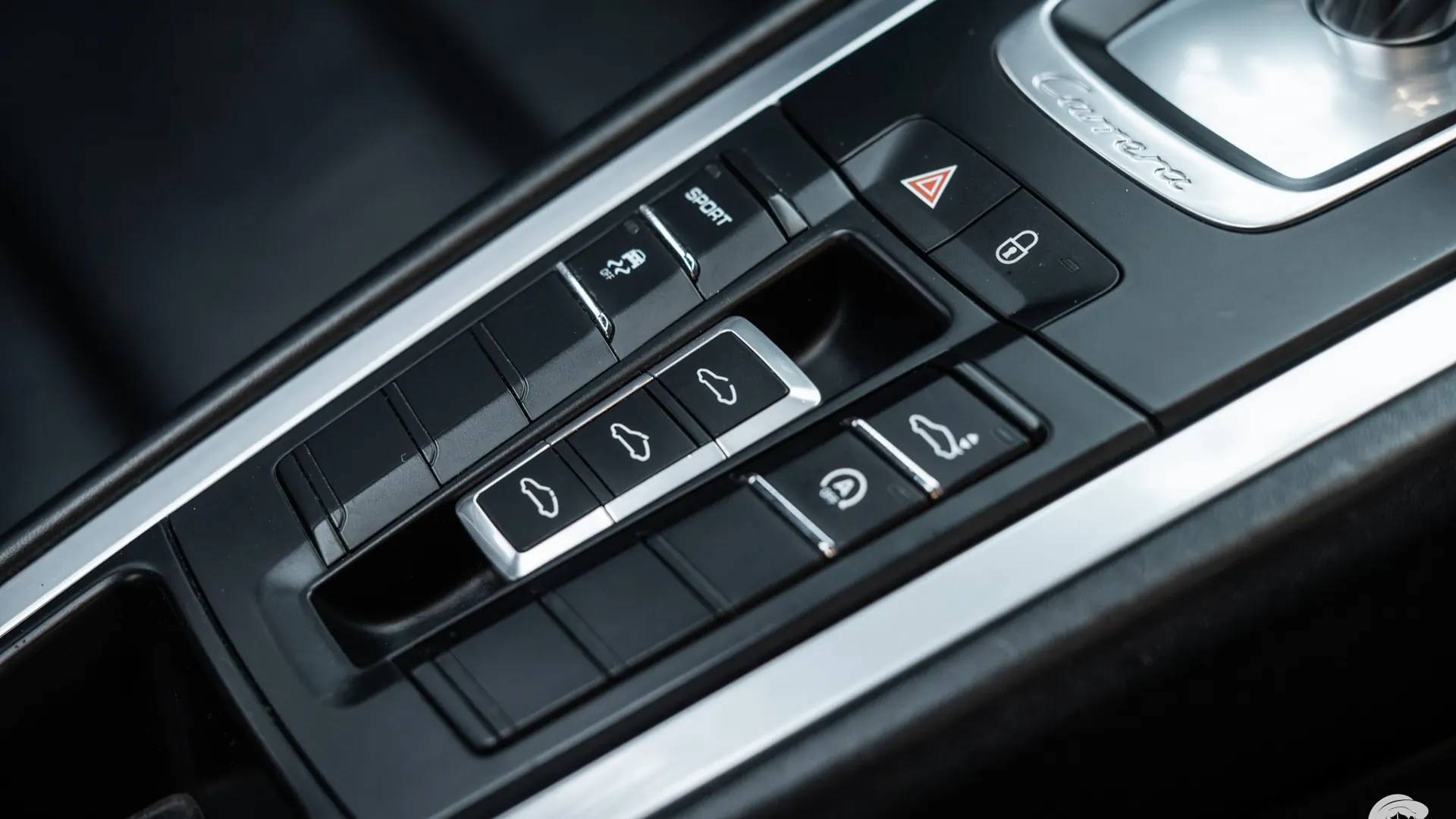 Porsche 911 — photo 18