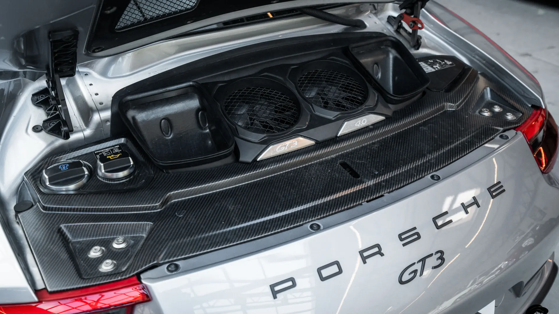 Porsche 911 — photo 44