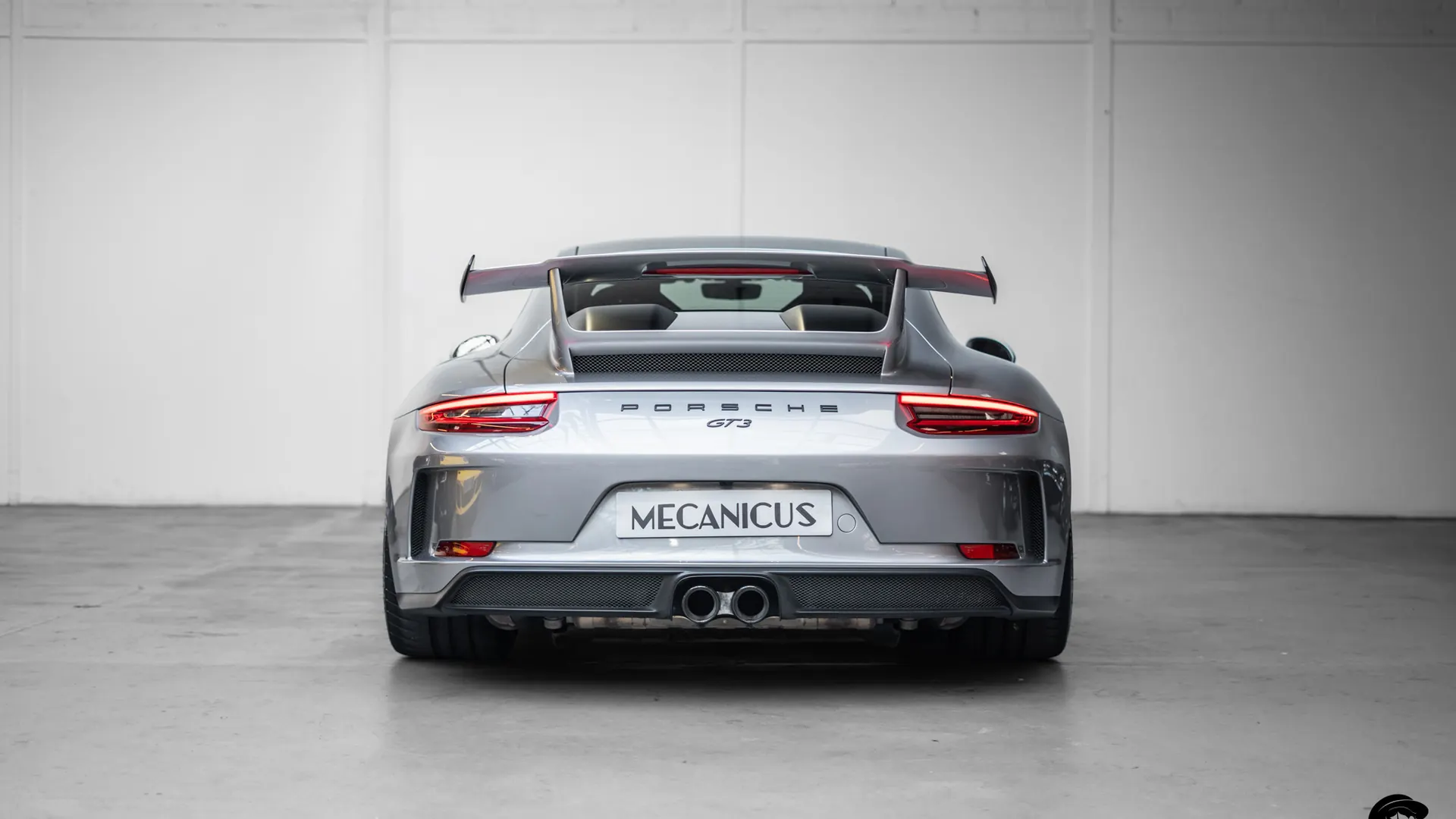 Porsche 911 — photo 4