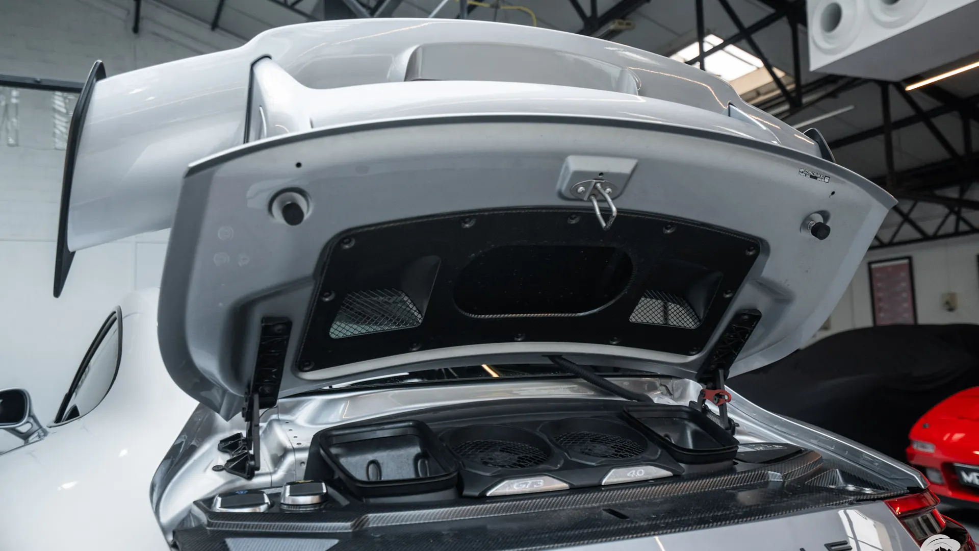 Porsche 911 — photo 45