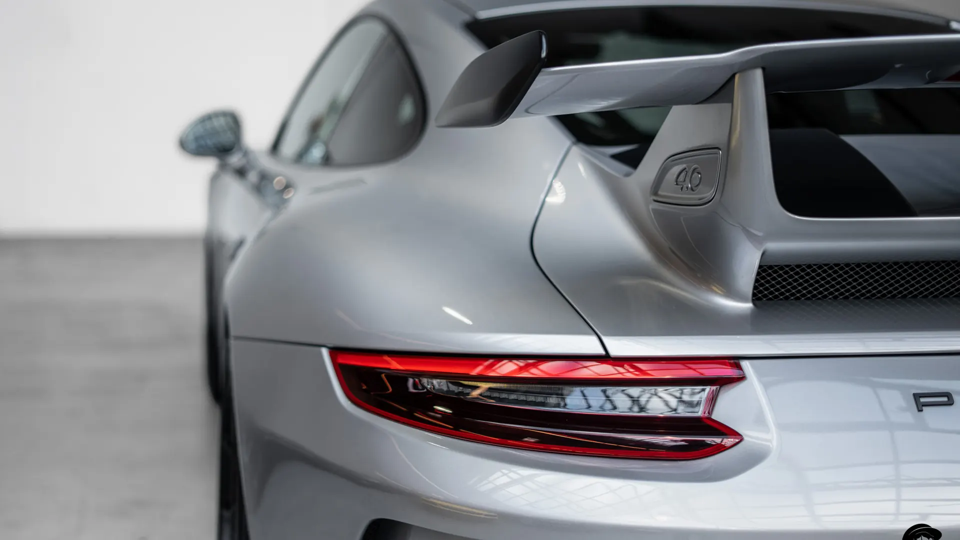 Porsche 911 — photo 43