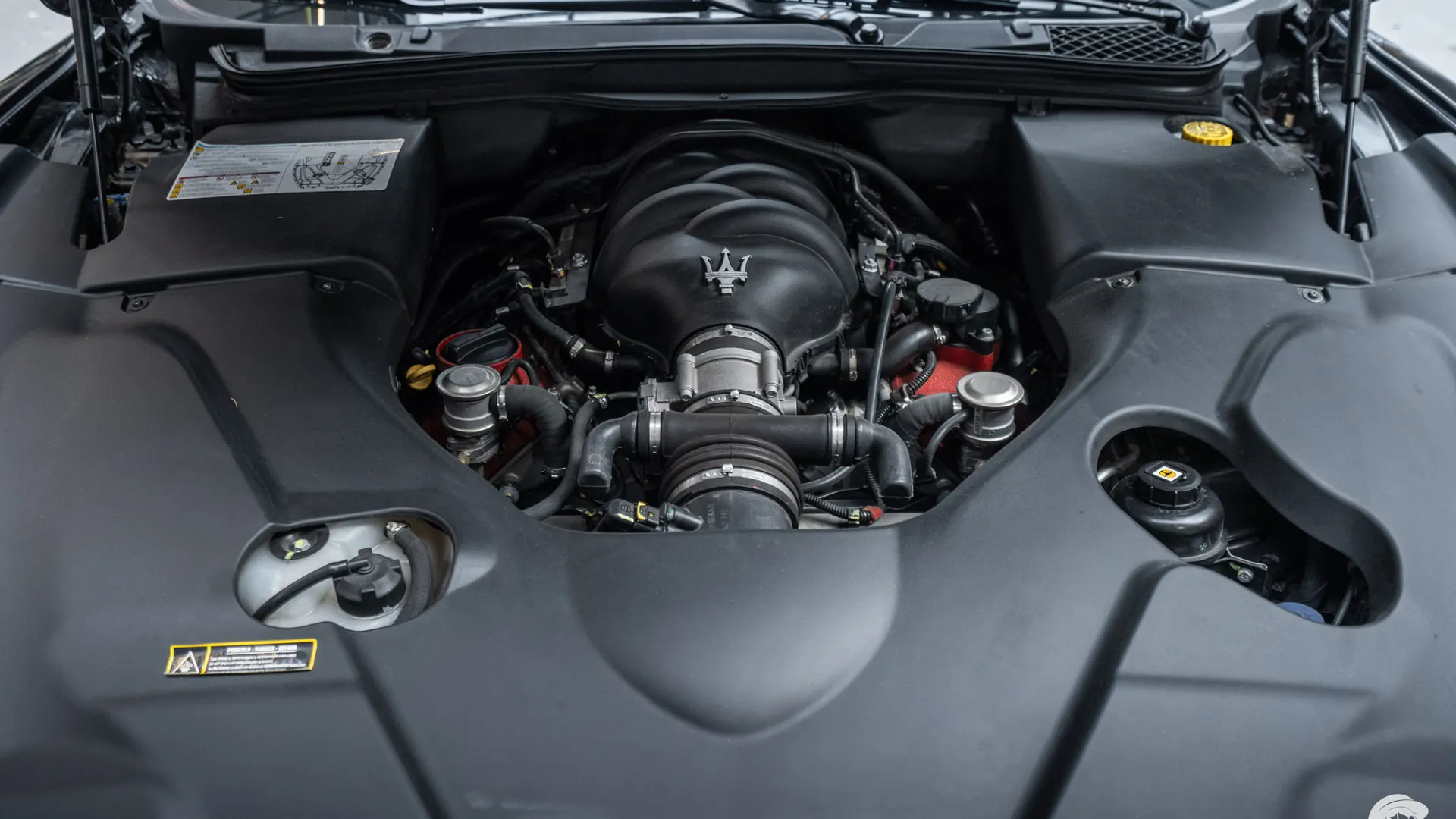 Maserati GranTurismo — photo 47