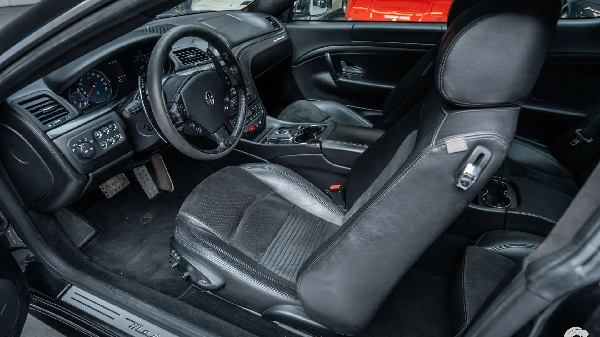 Maserati GranTurismo — photo 9