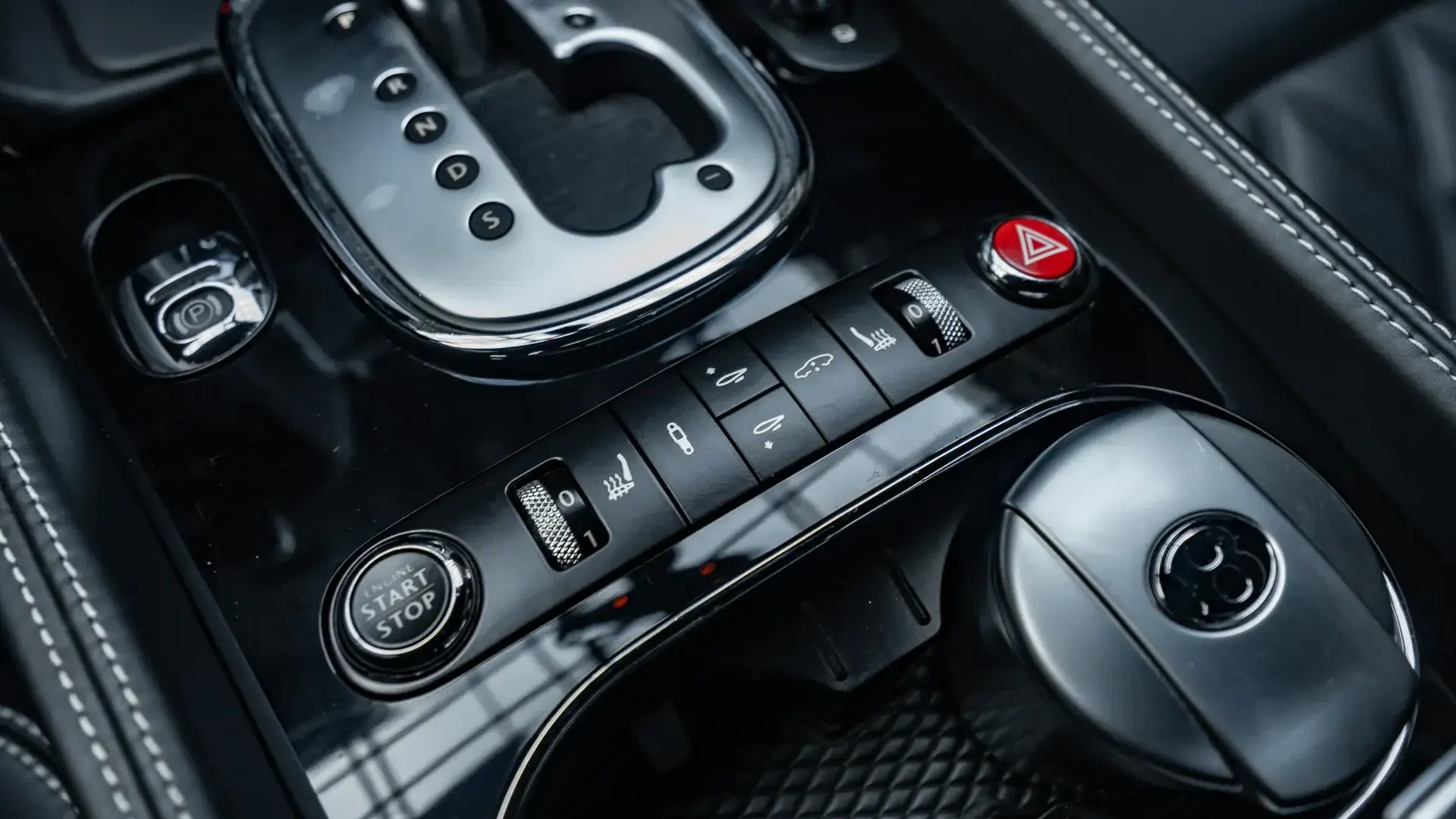Bentley Continental — photo 21