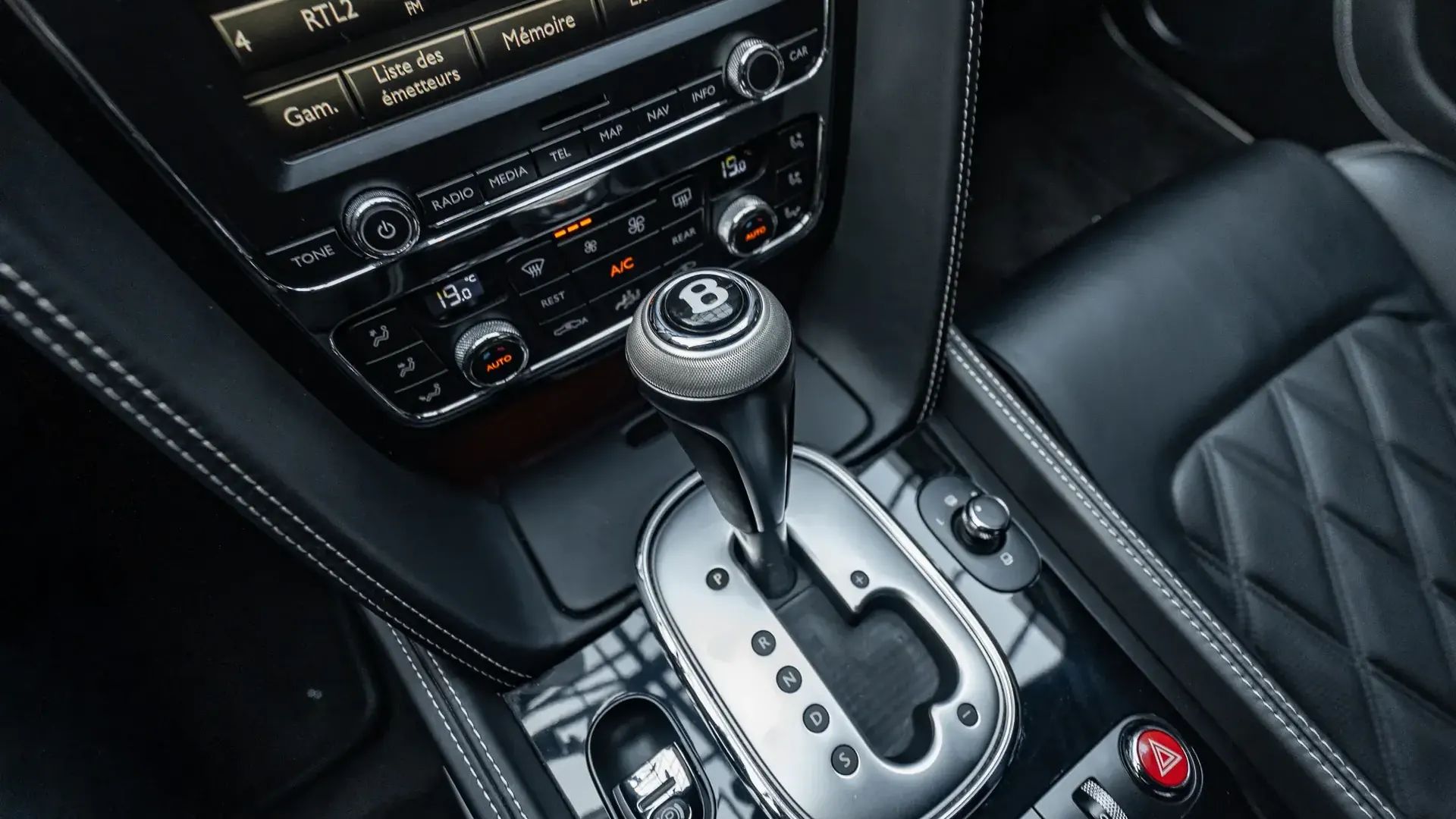 Bentley Continental — photo 16