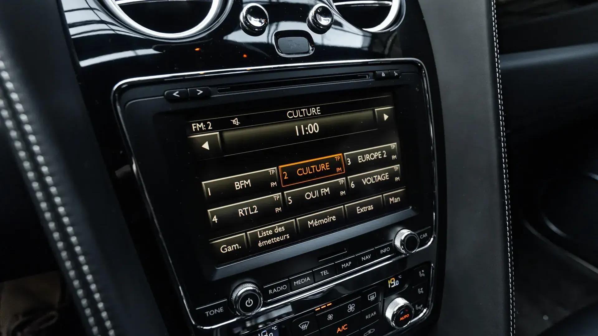Bentley Continental — photo 17