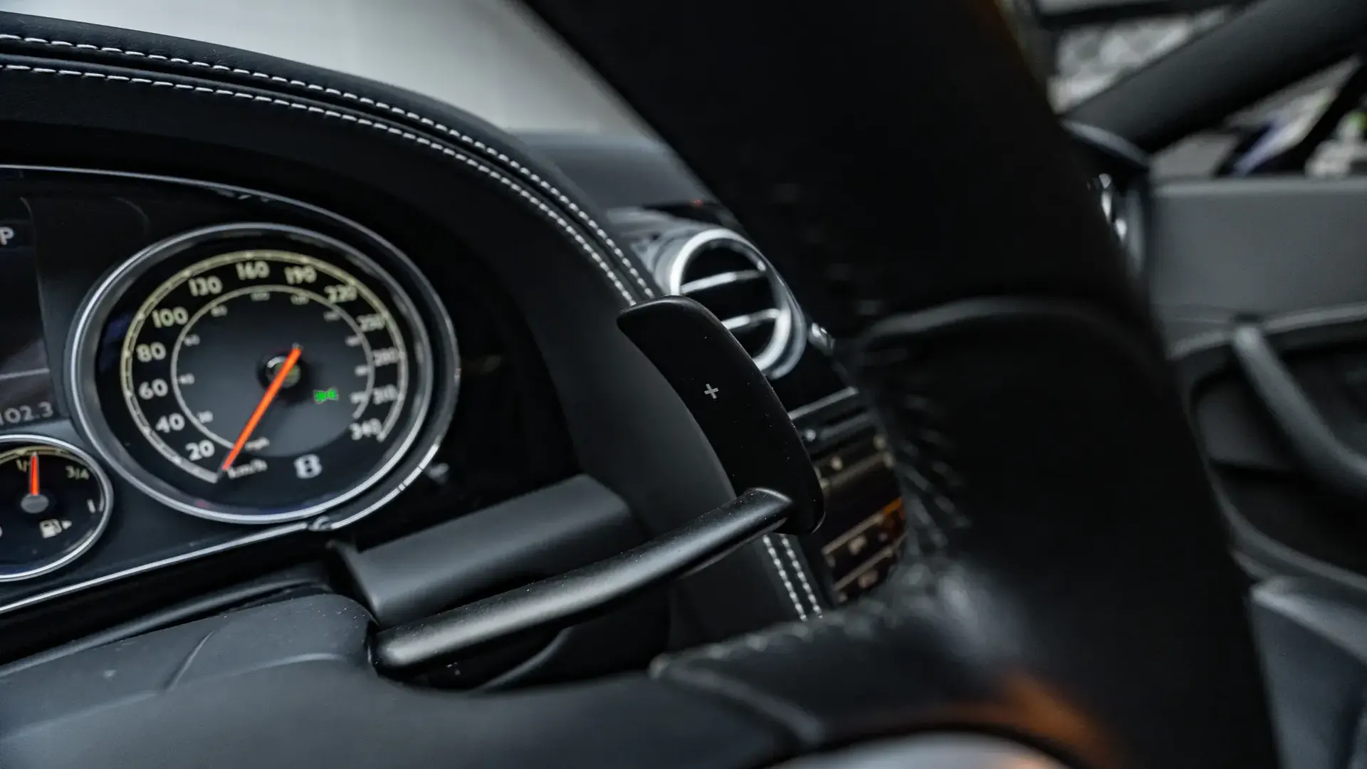 Bentley Continental — photo 14