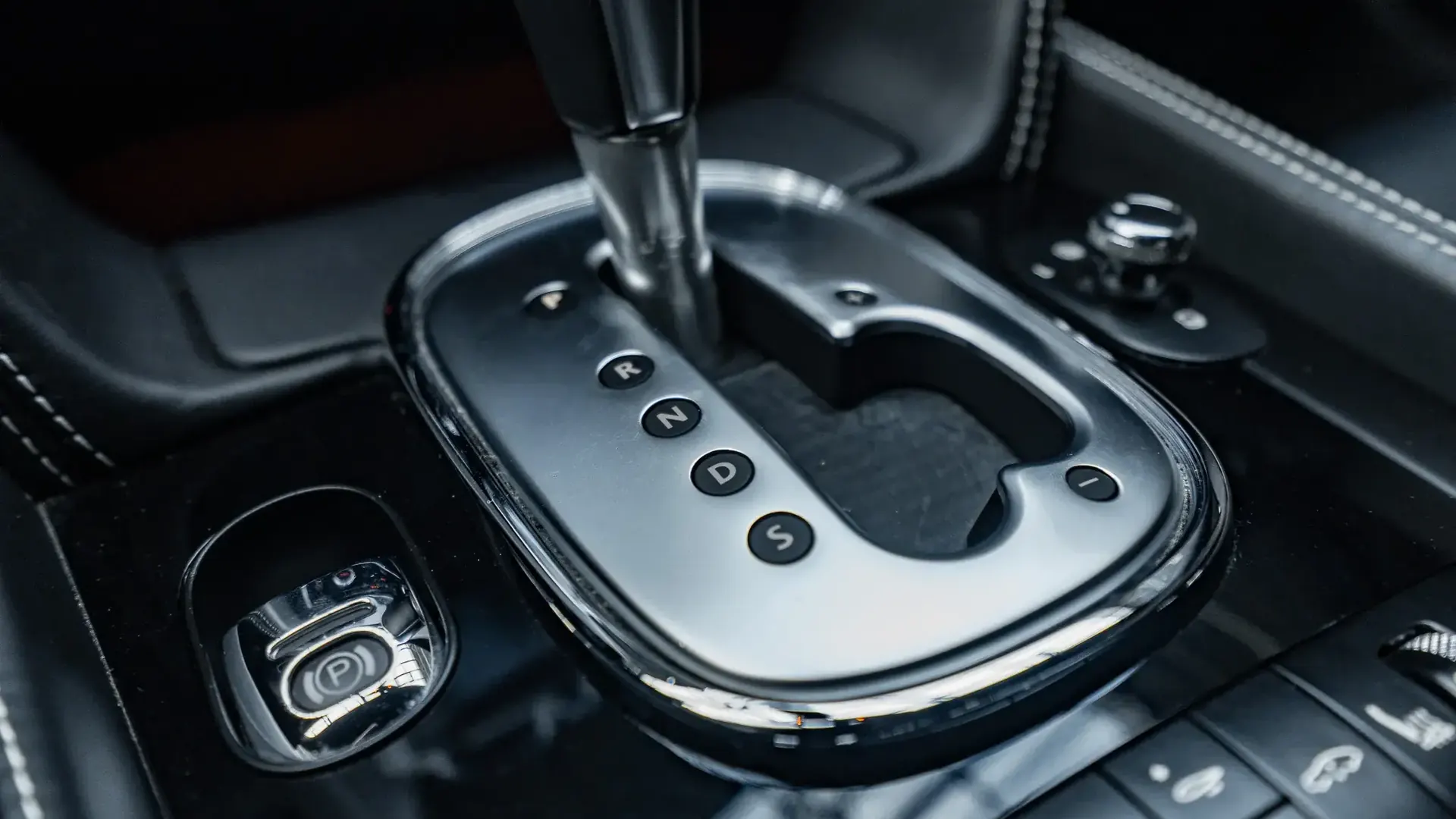 Bentley Continental — photo 20