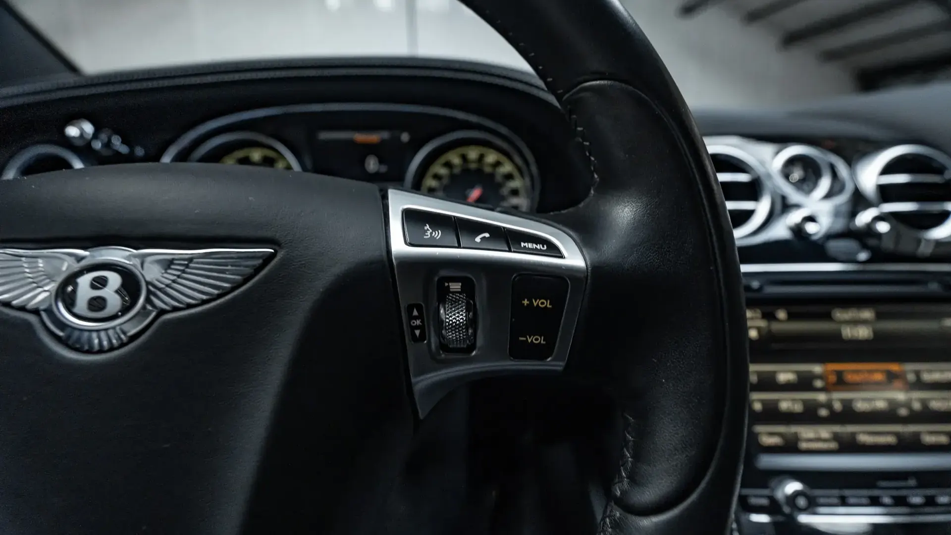 Bentley Continental — photo 12