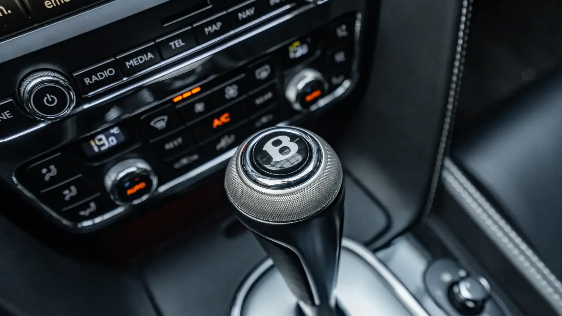 Bentley Continental — photo 19