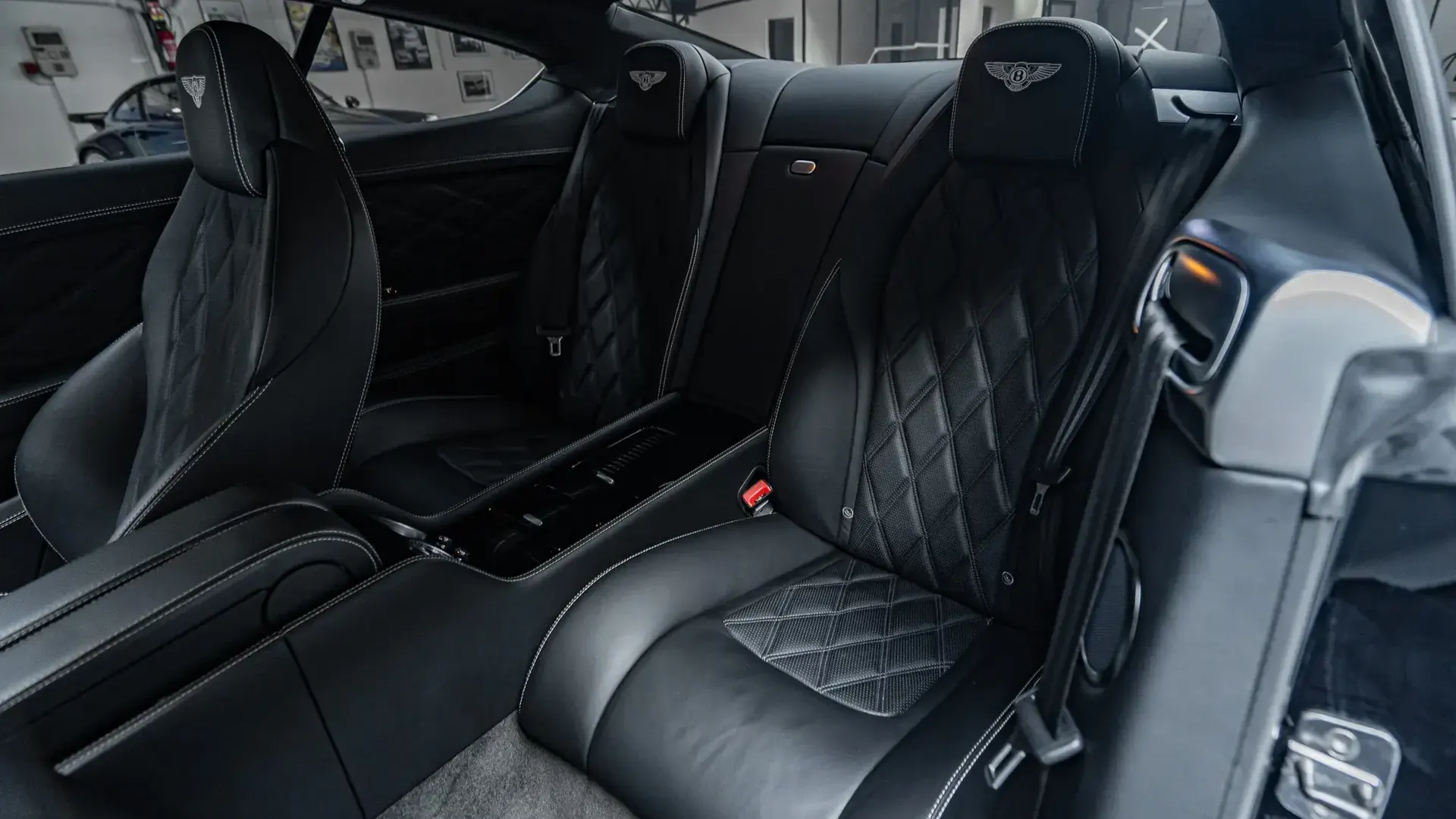 Bentley Continental — photo 30