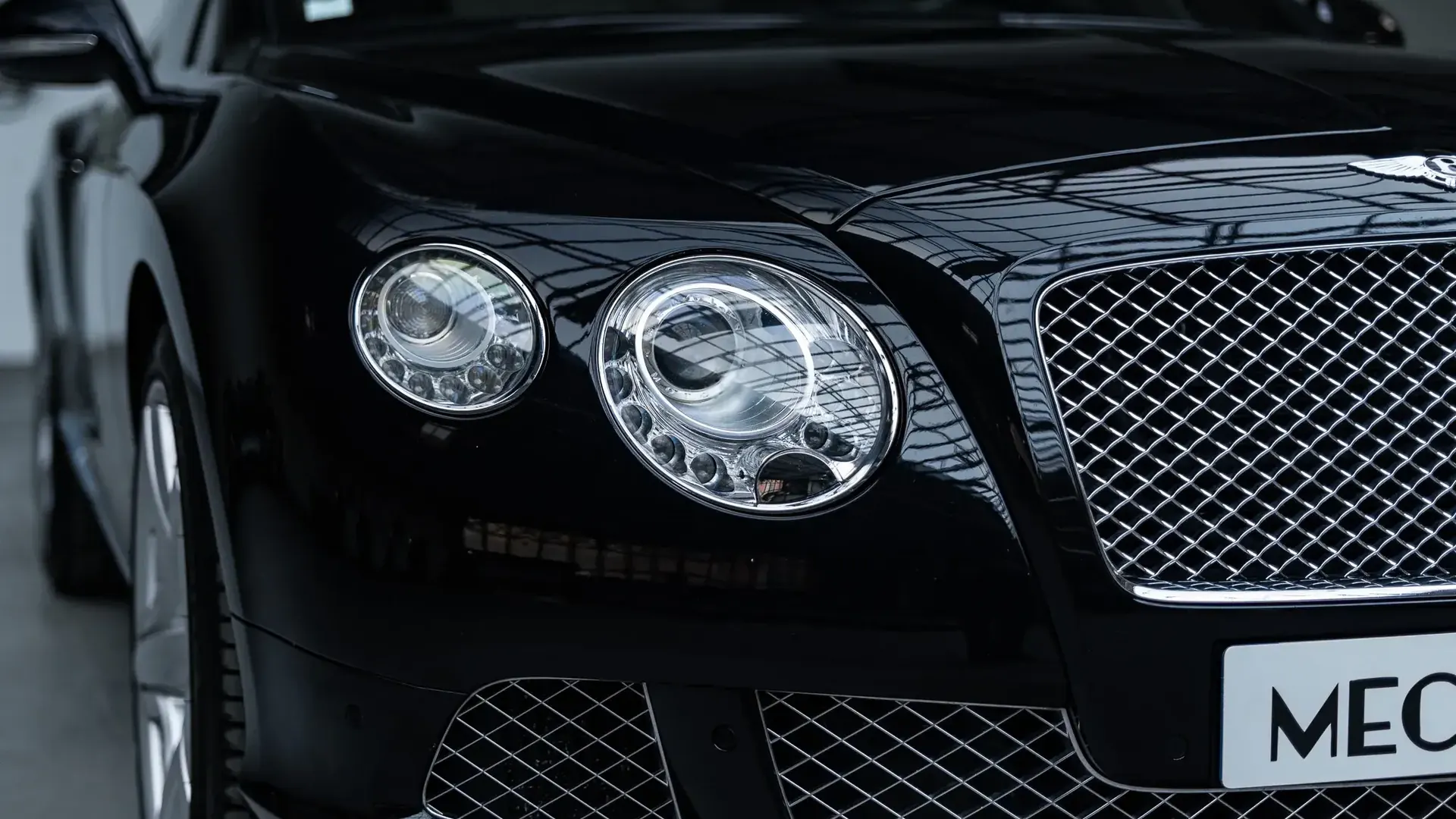 Bentley Continental — photo 37