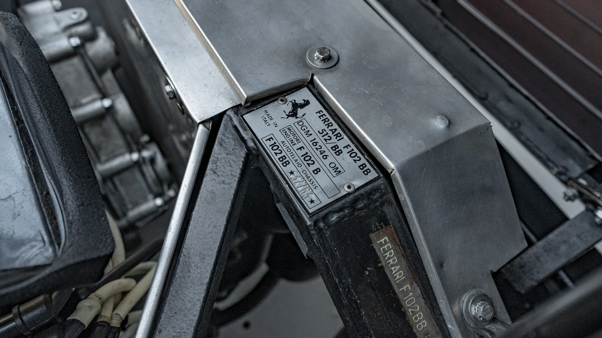 Ferrari BB512 — photo 46
