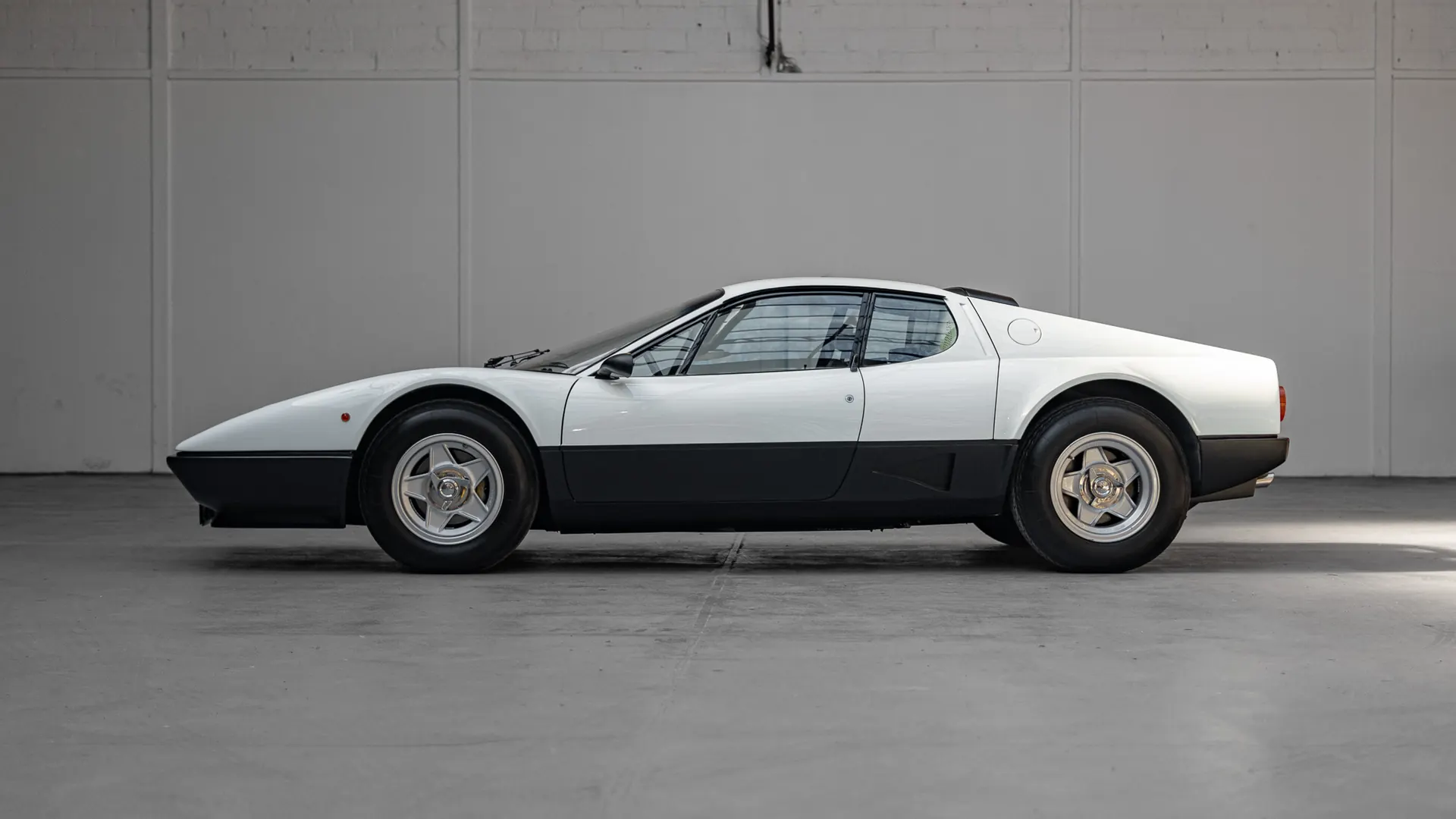 Ferrari BB512 — photo 6