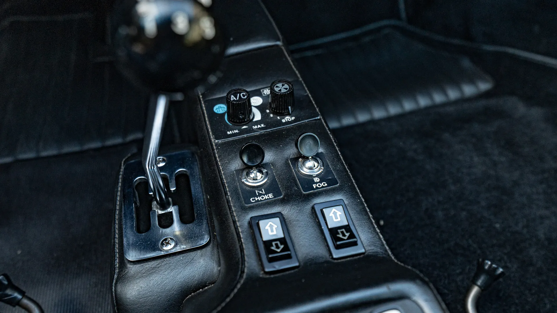 Ferrari BB512 — photo 21