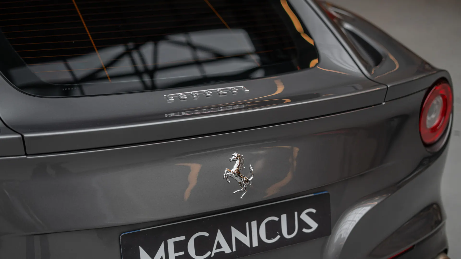Ferrari F12 — photo 45