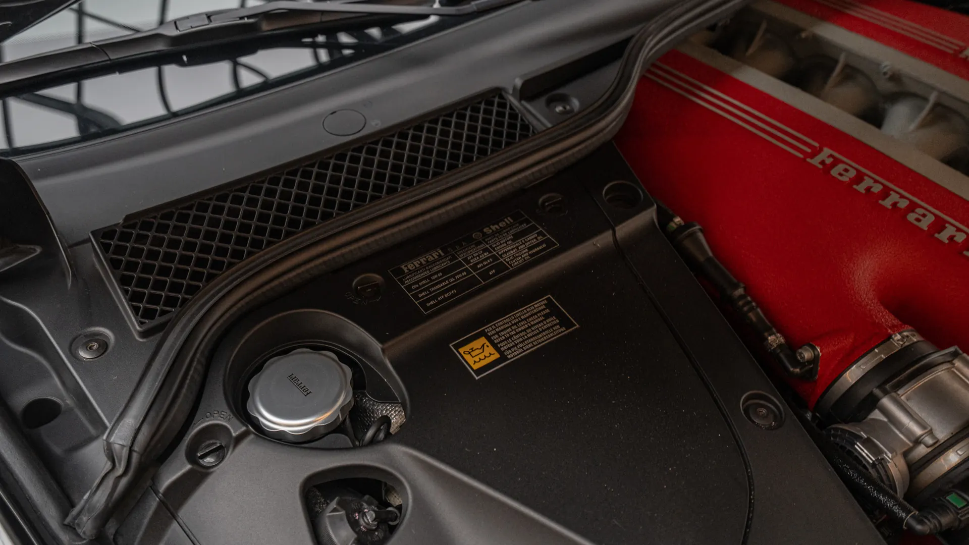Ferrari F12 — photo 50