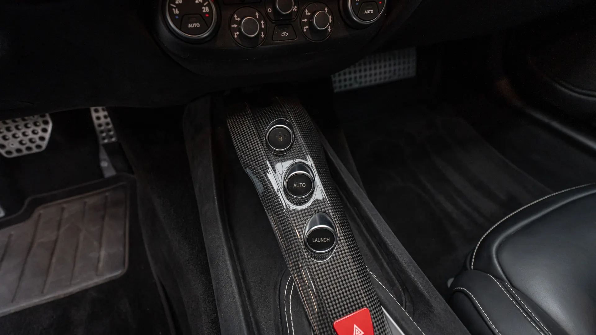 Ferrari F12 — photo 22