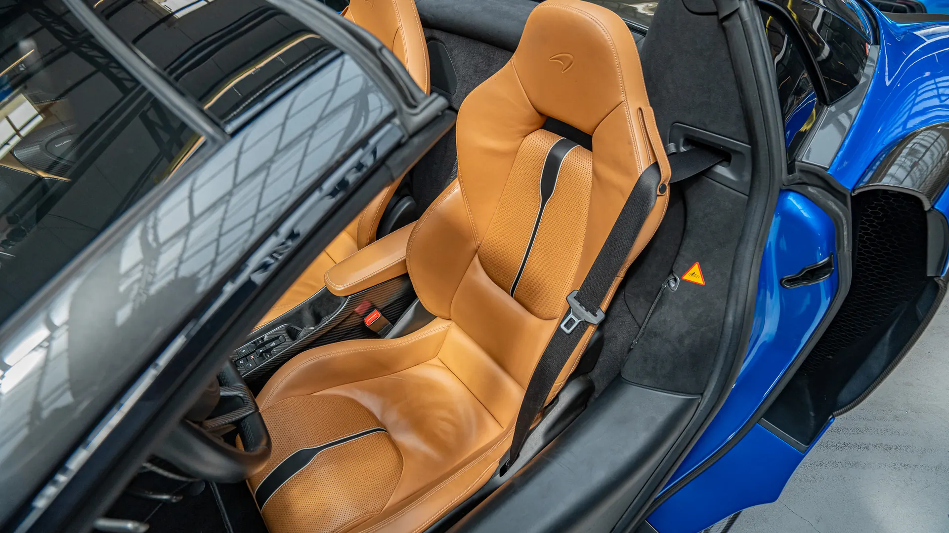 McLaren 570S — photo 18