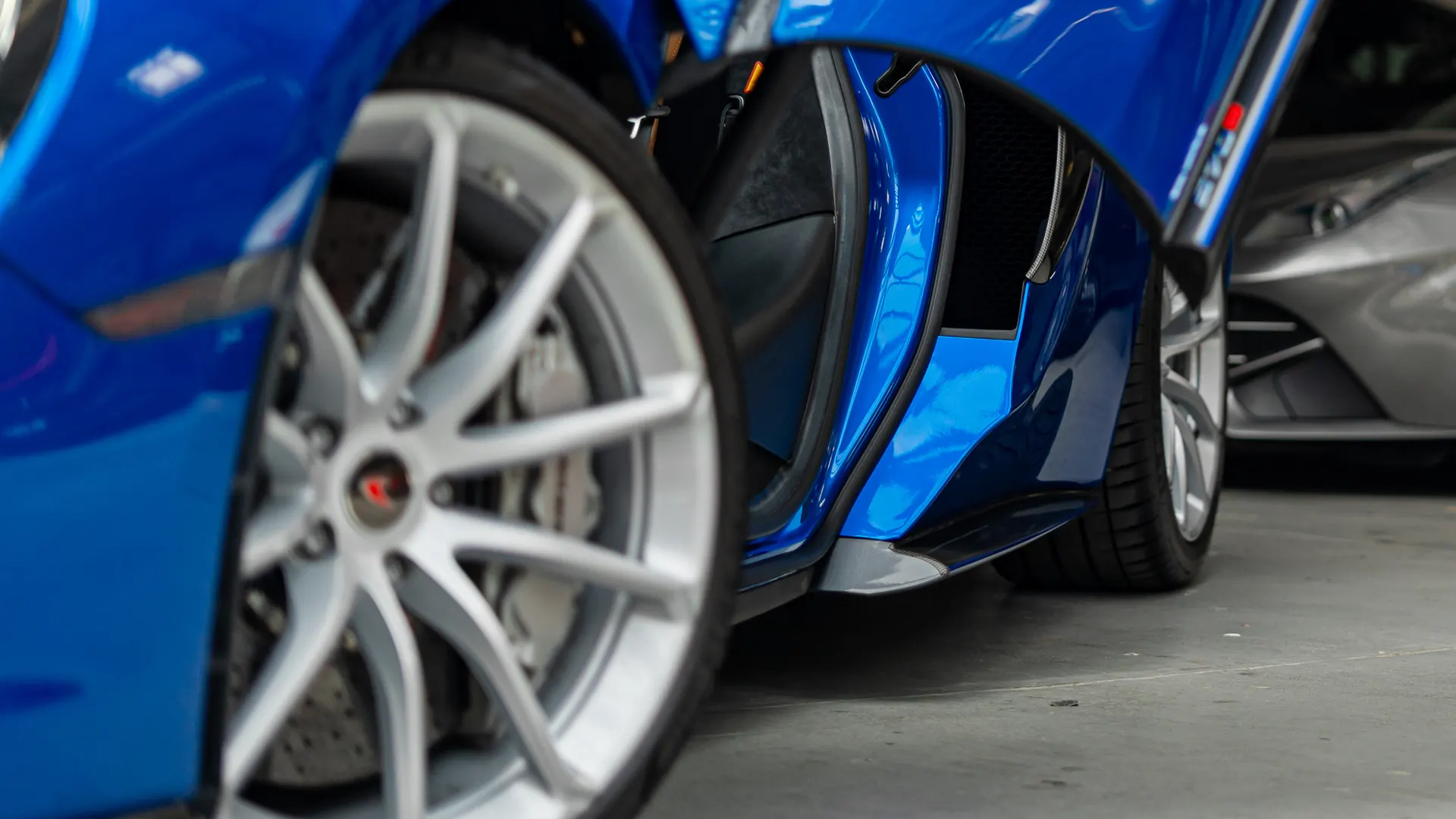 McLaren 570S — photo 36