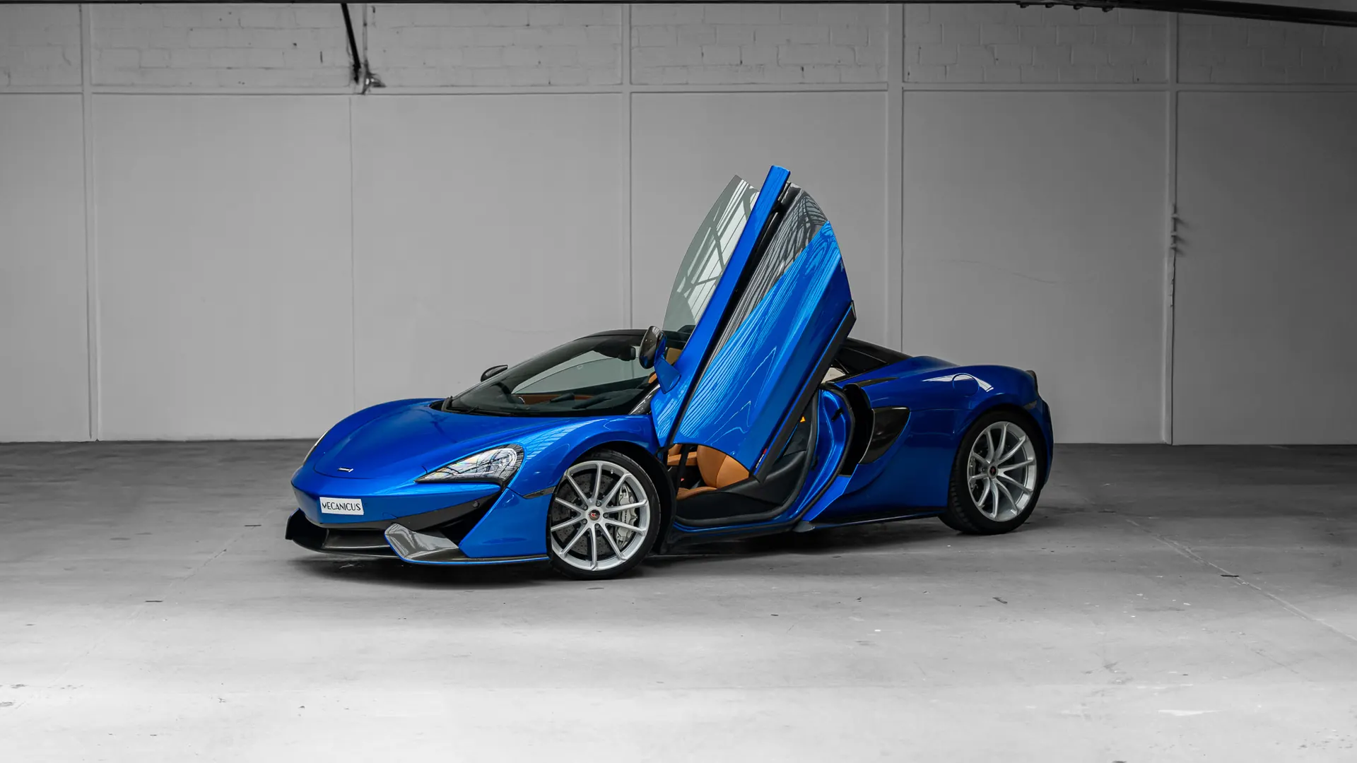 McLaren 570S — photo 2