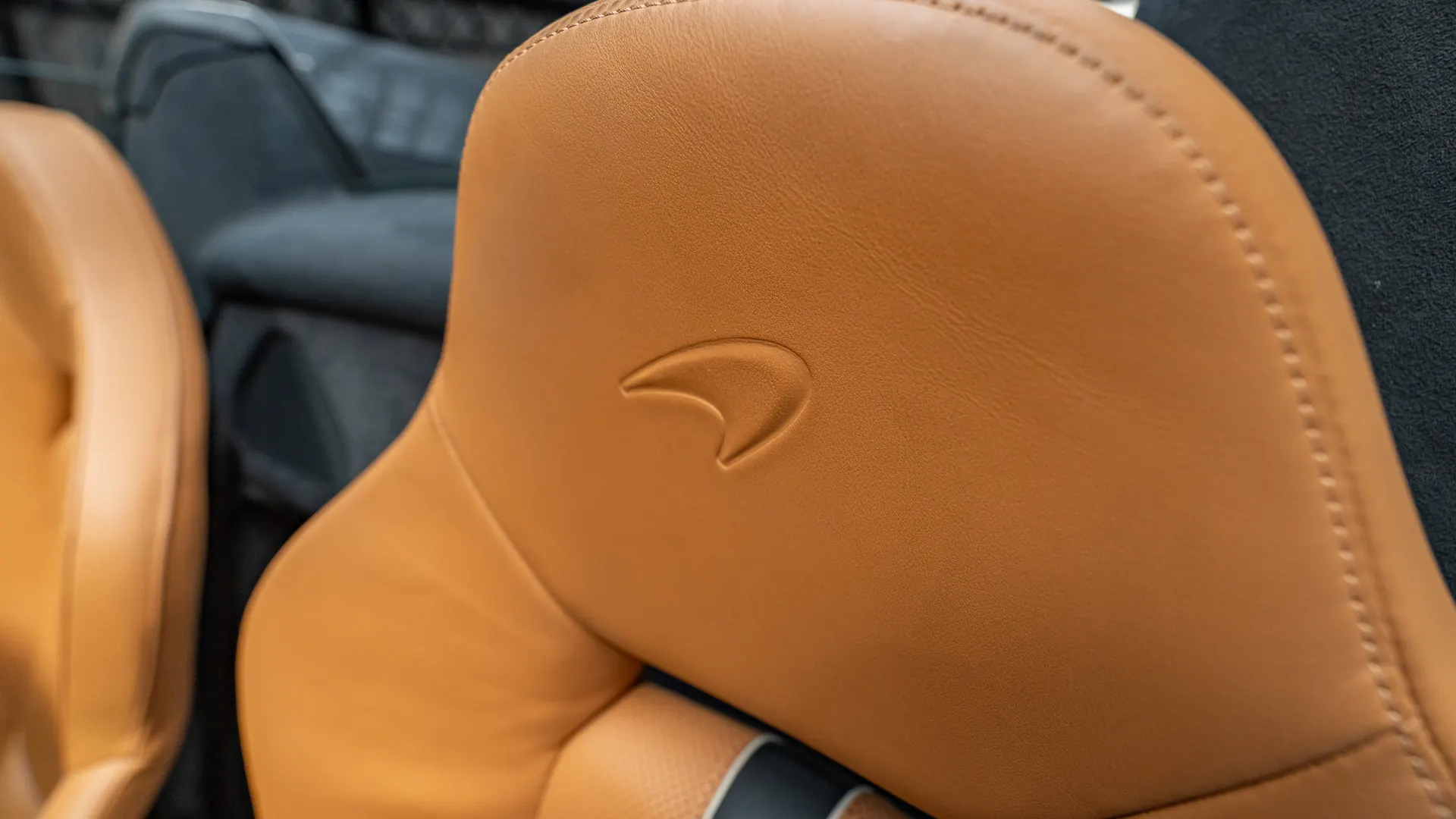 McLaren 570S — photo 32