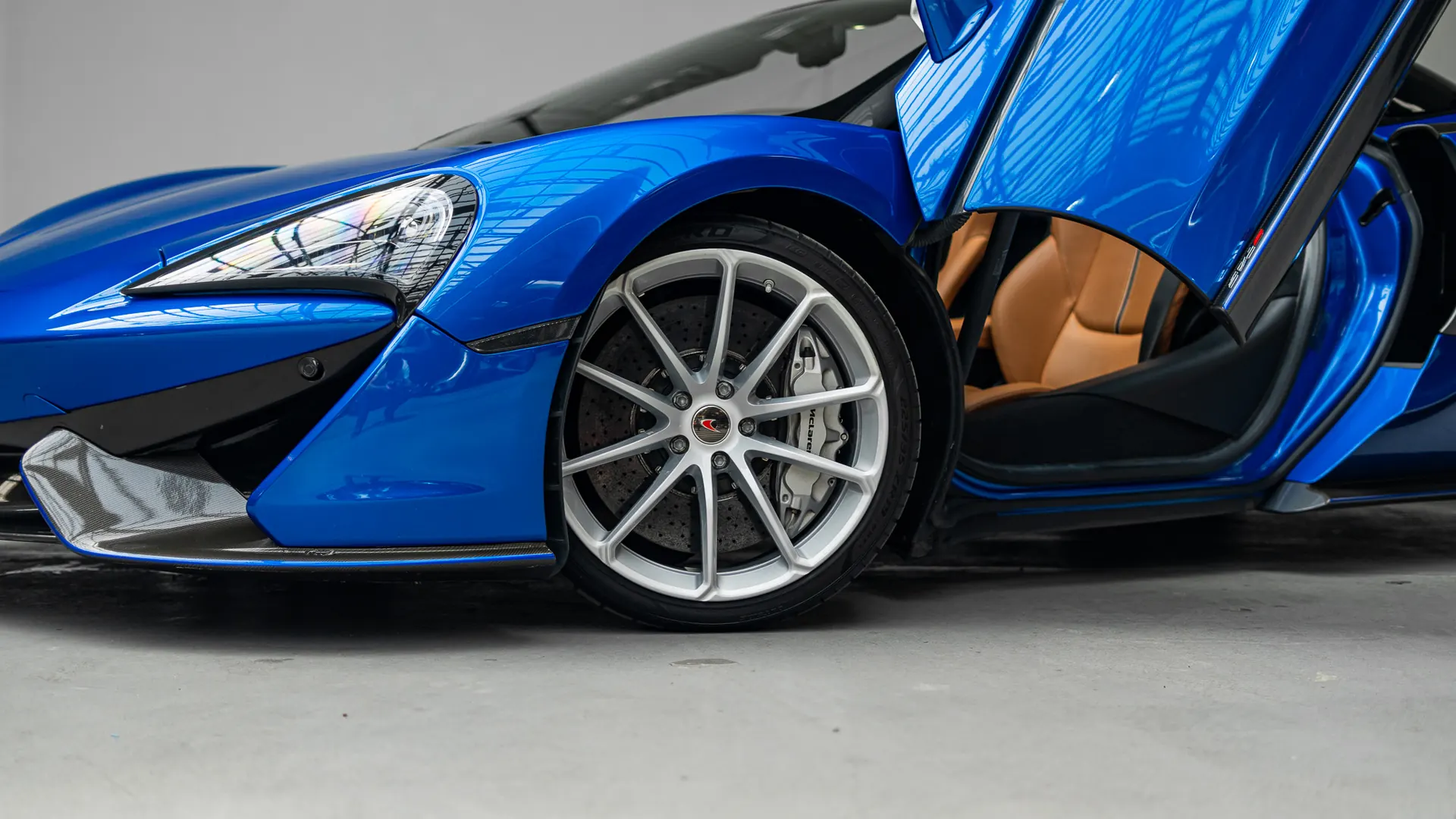 McLaren 570S — photo 34