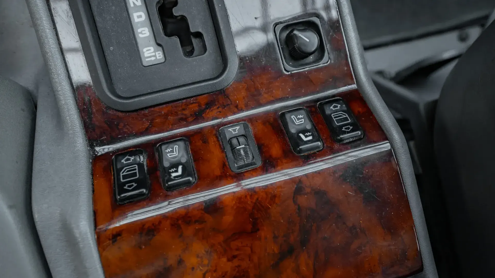 Mercedes-Benz 300GE — photo 20