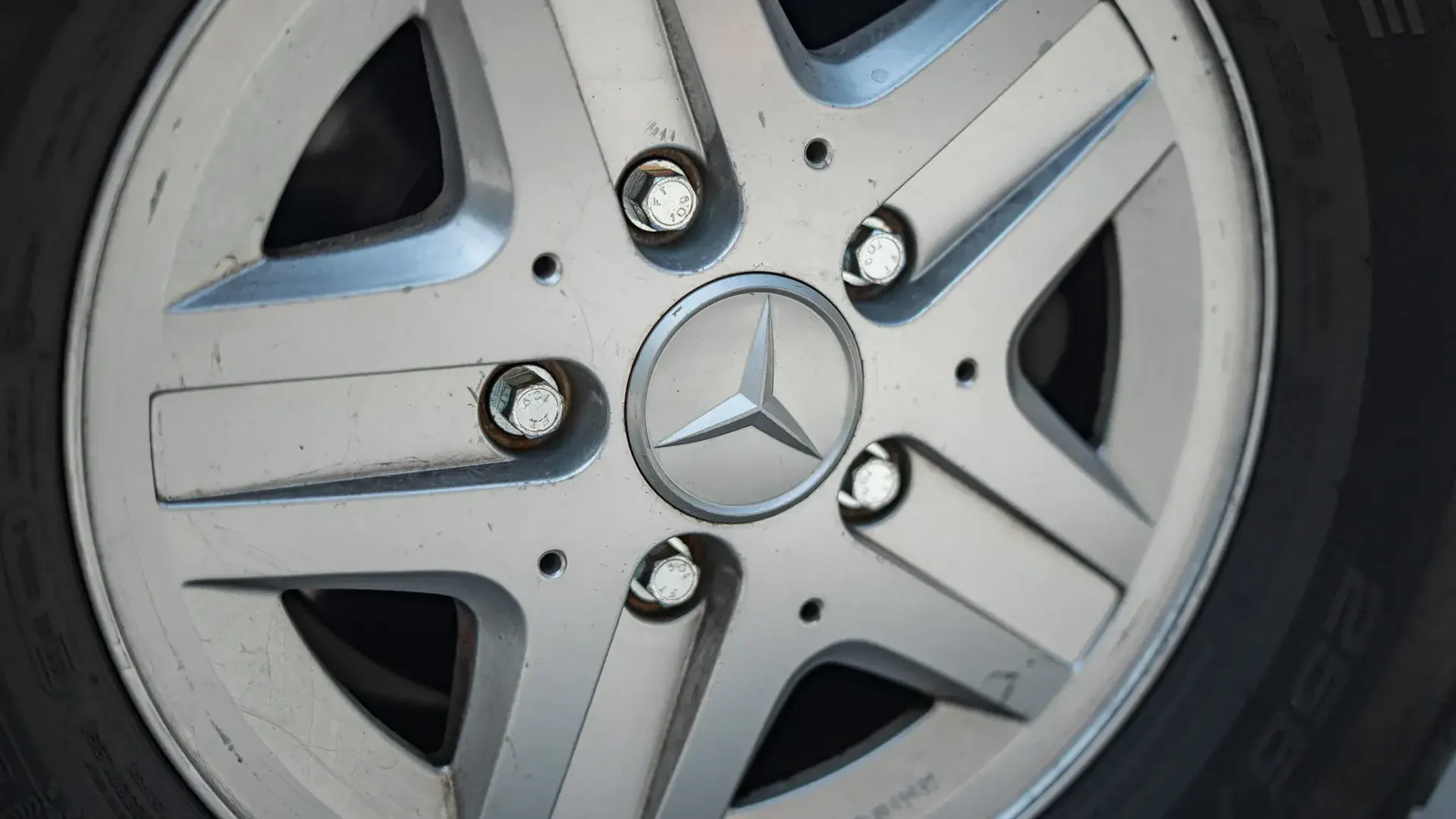 Mercedes-Benz 300GE — photo 25