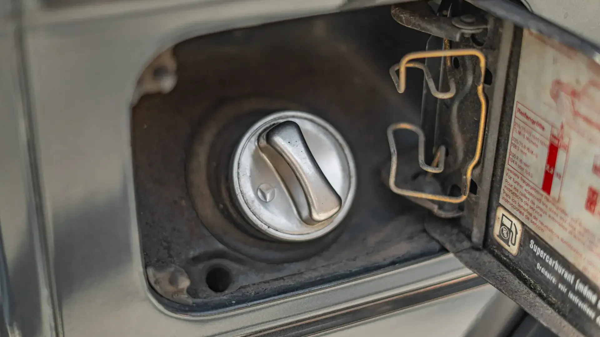 Mercedes-Benz 300GE — photo 40
