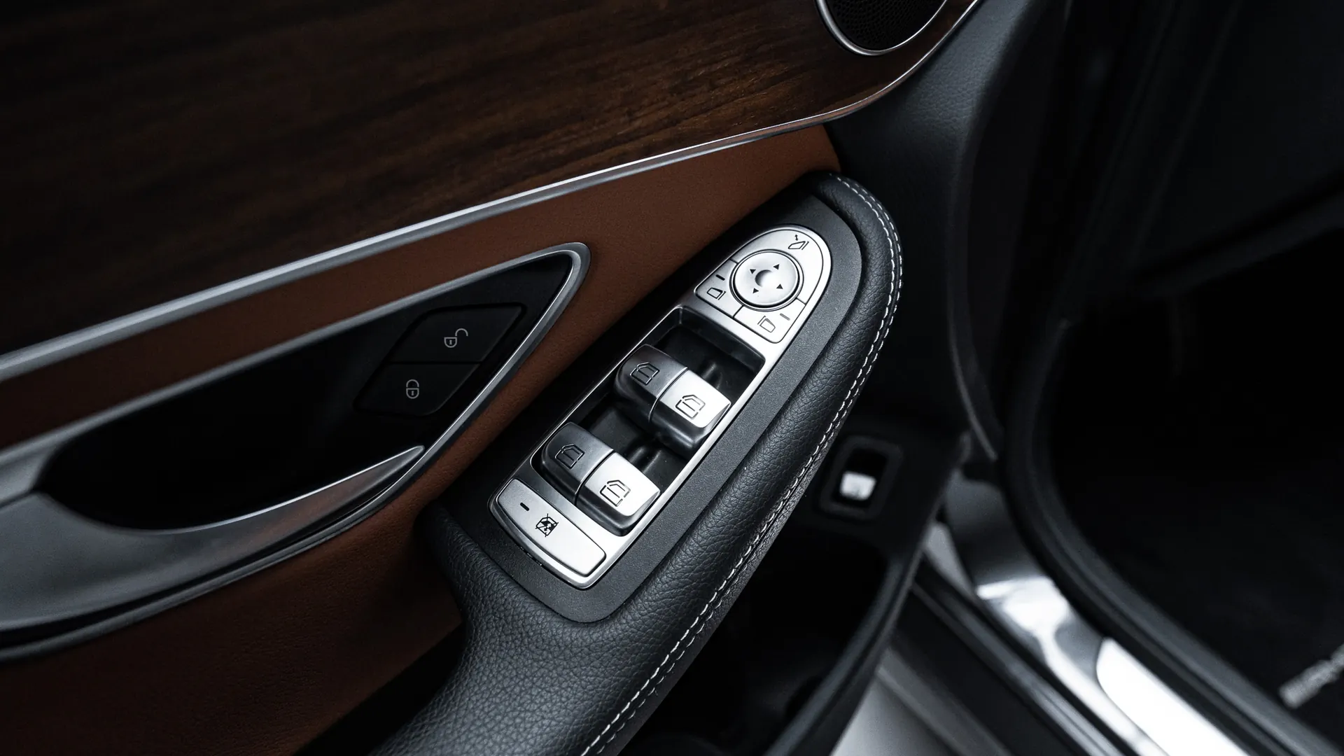 Mercedes-Benz GLC — photo 26