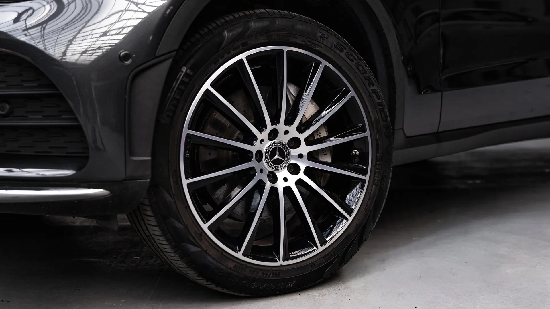 Mercedes-Benz GLC — photo 36
