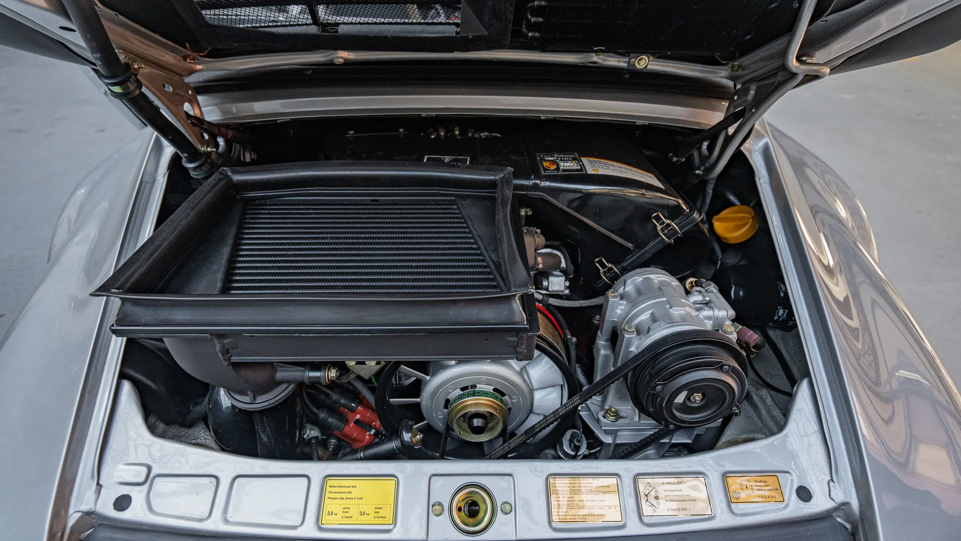 Porsche 911 — photo 44