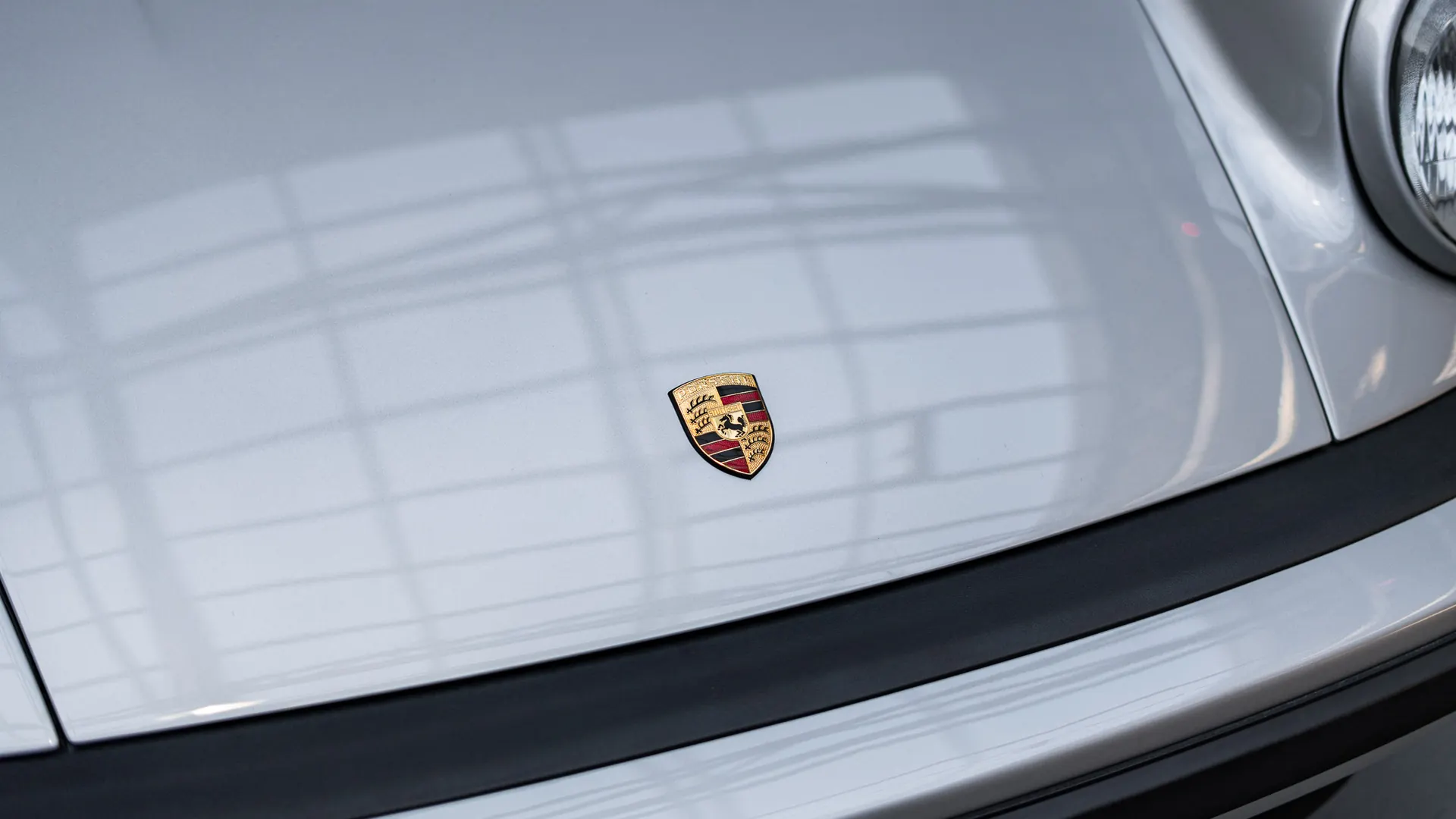 Porsche 911 — photo 31