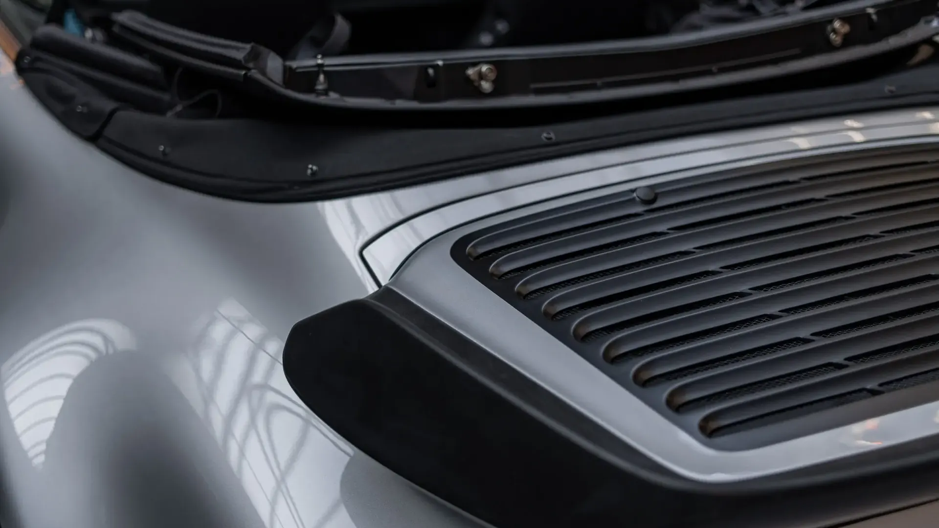 Porsche 911 — photo 38