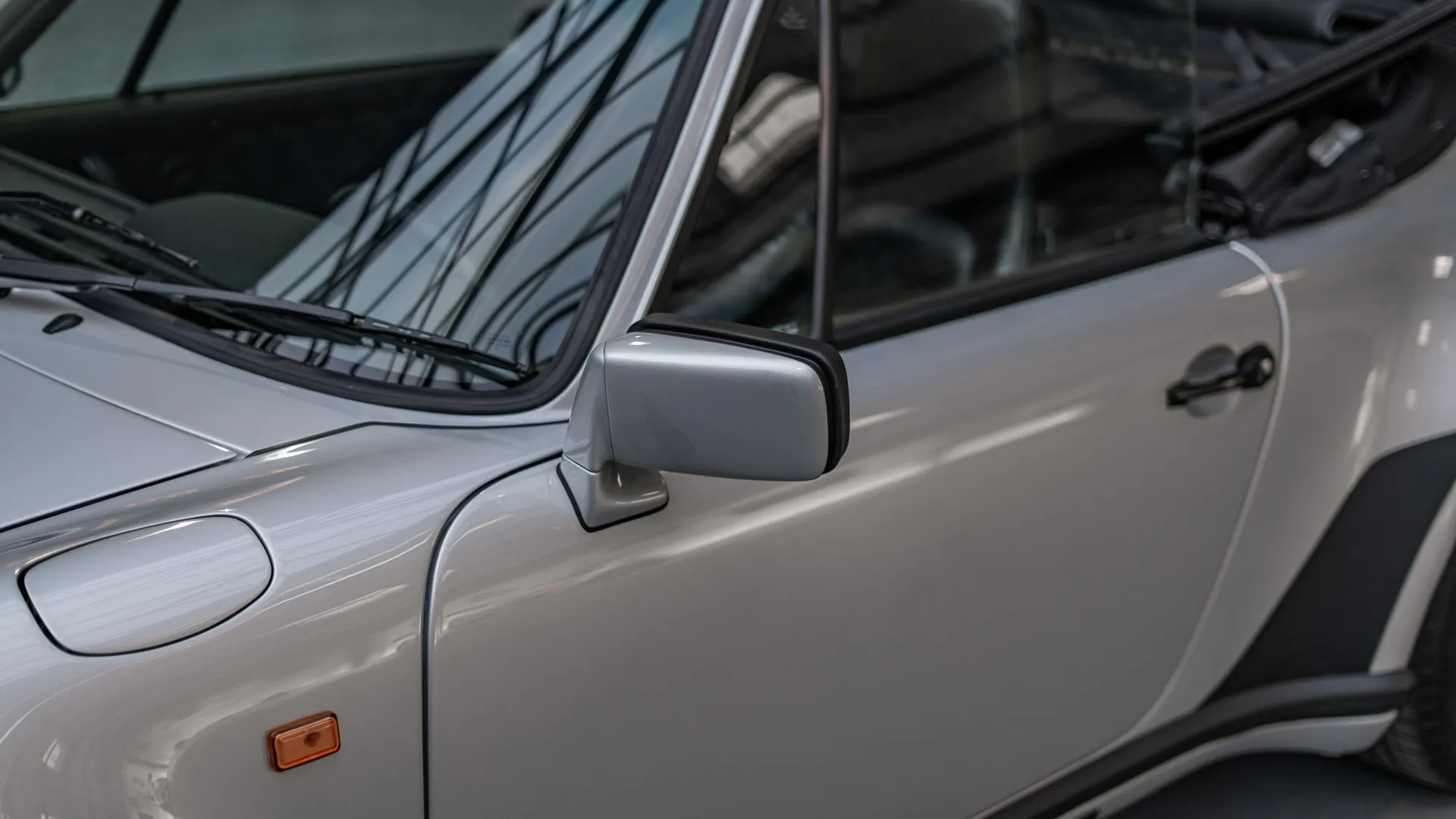 Porsche 911 — photo 34