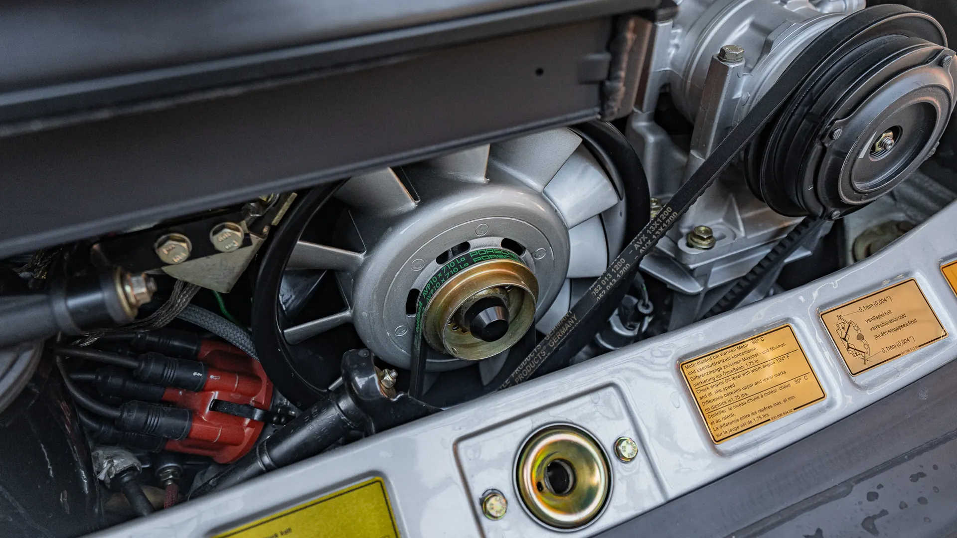 Porsche 911 — photo 45