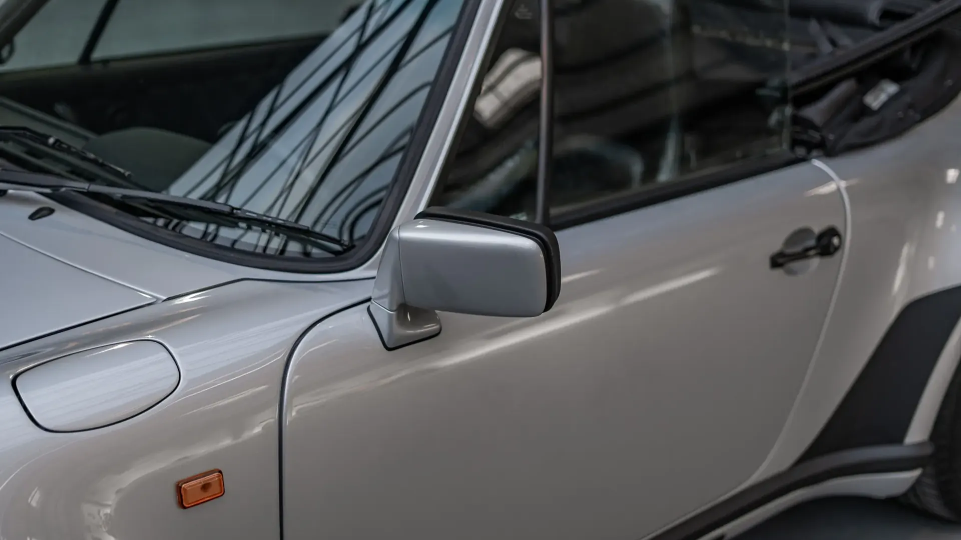 Porsche 911 — photo 34