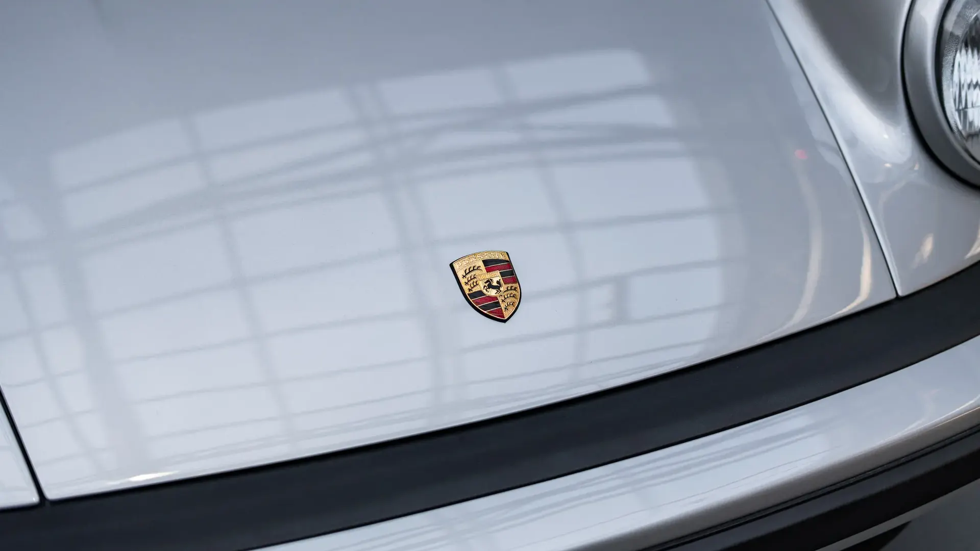 Porsche 911 — photo 32