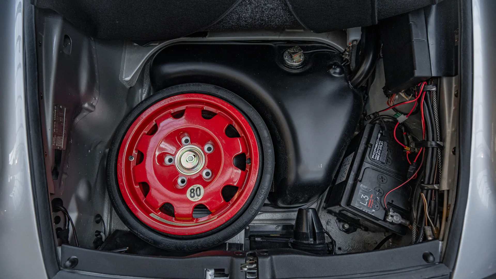 Porsche 911 — photo 49