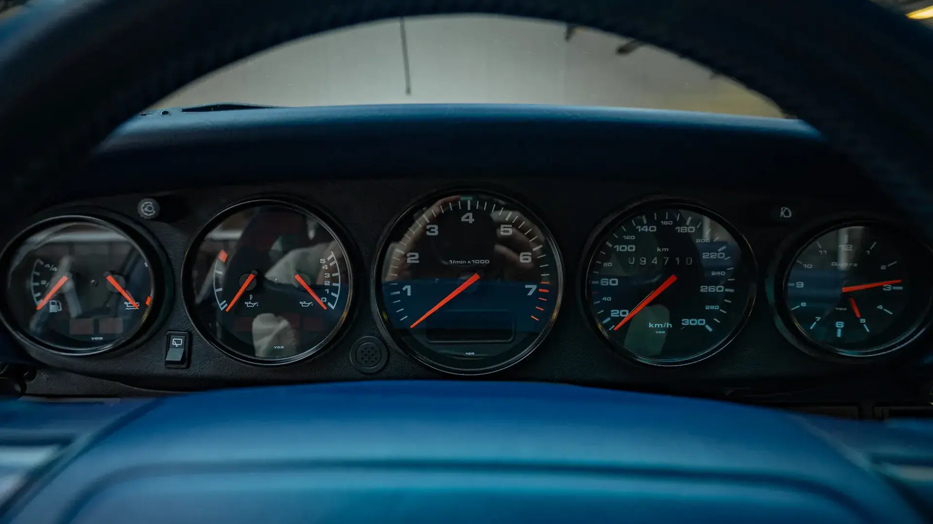 Porsche 911 — photo 12