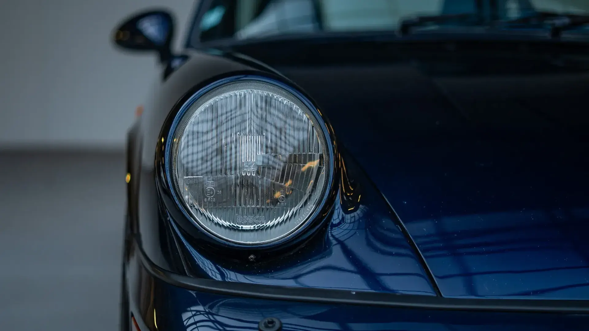 Porsche 911 — photo 25
